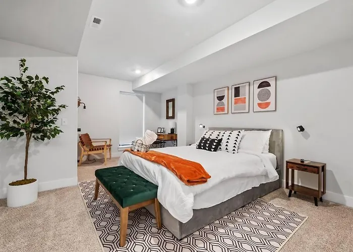 The Mr. Rogers Room - Private Room On Arch Street