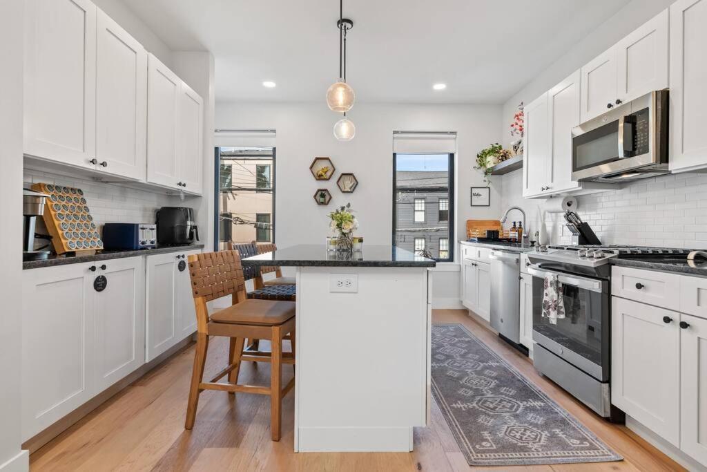 Apartment The Mr. Rogers - Private On Arch Street